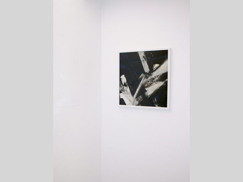 Architektonik // Collage / Autolack auf Photopapier / Aluminium Tape / 50 x 50 cm/ 2010