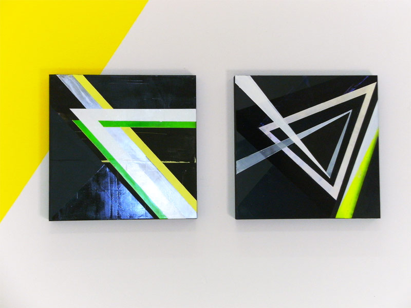 Sandra Poppe - links: Grünster Winkel // rechts: Prisma // Acryllack auf MDF / 50 x 50 cm/ 2010